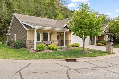 66 Kenai Trail pending home in Vistas At Castle Creek, Waynesville, NC