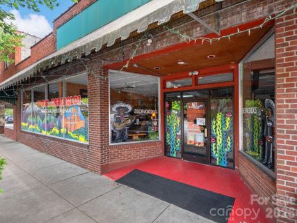 76 E Main Street