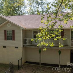 12 Hutchinson Woods