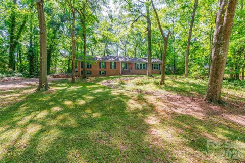 513 Mountainbrook Road pending home in Forest Hills, Lancaster, SC