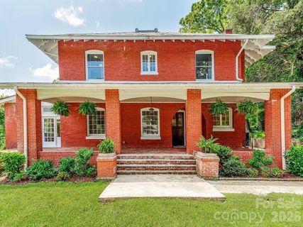 128 W End Street
