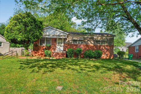 2308 Crestview Drive sold home in Crestview, Charlotte, NC