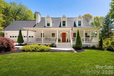 29 Blueberry Lane pending home in Byers Park, Fairview, NC