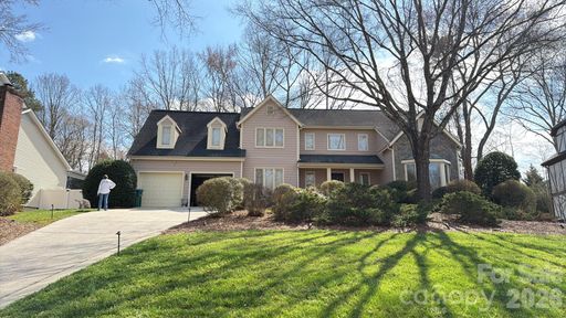 212 Rose Arbor Lane sold home in Greygate, Matthews, NC