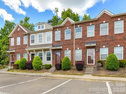 4268 Sutwick Drive pending home in Prosperity Place, Charlotte, NC