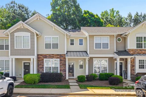 932 Coffee Tree Lane pending home in Ridge Pointe, Rock Hill, SC