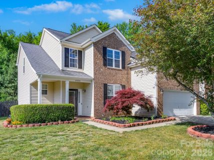 17234 Cambridge Woods Court sold home in Southampton, Charlotte, NC