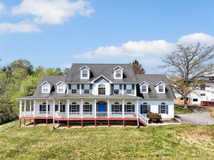 Homes in Midway Crossing, Clyde