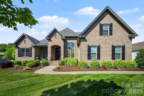 720 Farmer Mill Lane sold home in Atherton, Matthews, NC