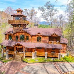 716 Peppervine Circle