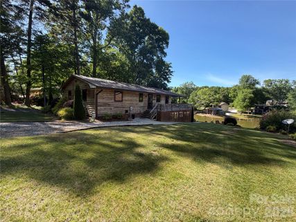 1438 Beckner Road active home in Riverwood, Lexington, NC