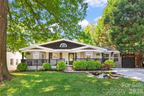 138 Wyanoke Avenue active home in Chantilly, Charlotte, NC