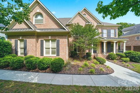 16408 Sutters Run Lane active home in The Hamptons, Huntersville, NC