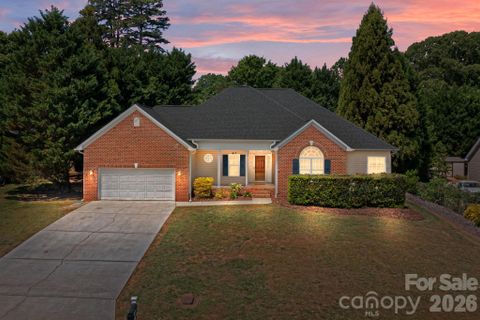 417 Deerfield Drive sold home in Deerfield, Mount Holly, NC