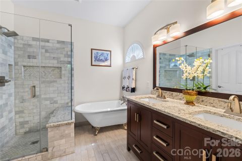 8719 Fieldcroft Drive sold home in Blakeney Heath, Charlotte, NC