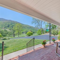 9 Golfview Drive