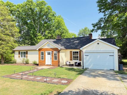 1442 Lee Pearson Road