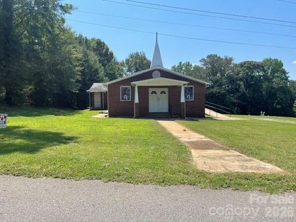 1205 Masonic Drive