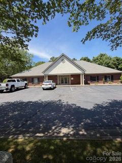 107 Dorsett Drive