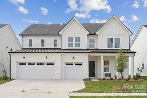 7312 Irish Elk Road pending home in Overbrook Estates, Huntersville, NC