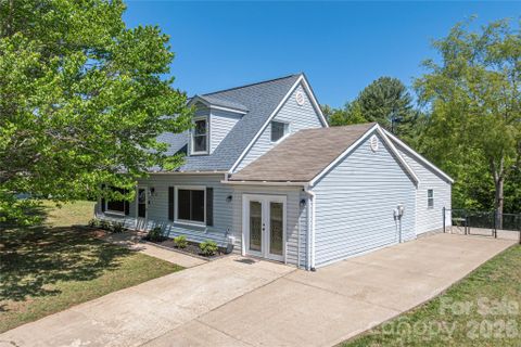 Homes in Camelot, Asheville