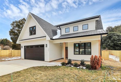 127 Hazelton Loop active home in Regency Lake Village, Mooresville, NC