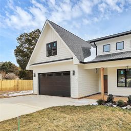 127 Hazelton Loop