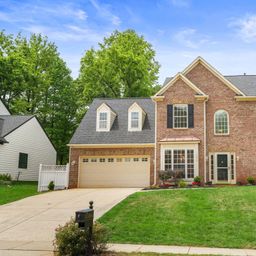 15816 Gathering Oaks Drive