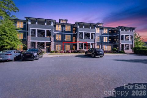 935 Mcalway Road active home in Cotswold Springs, Charlotte, NC