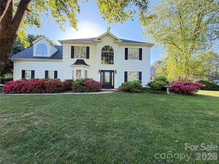 2300 Coach House Lane sold home in Lantern Green, Kannapolis, NC