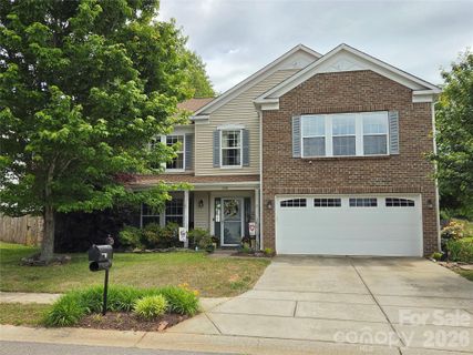 3248 Pikes Peak Drive active home in Crowders View, Gastonia, NC