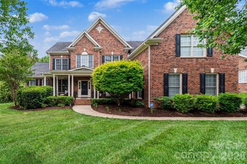 Homes in Lake Forest Preserve, Weddington