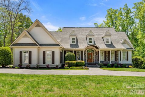 7601 Crossing Ridge Drive
