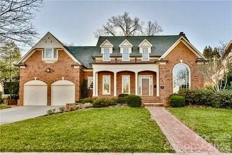 2126 Hastings Drive