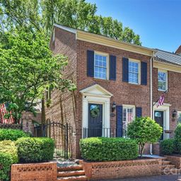 520 N Poplar Street