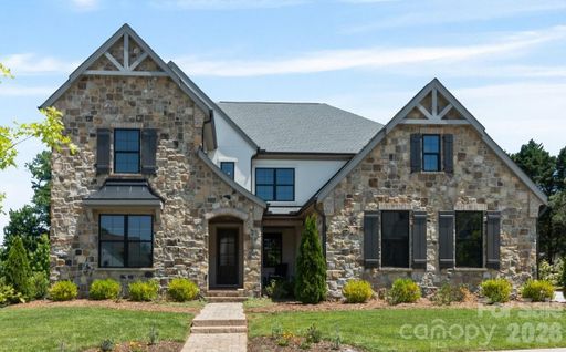 14109 Pinoli Pine Circle active home in Oak Farm, Huntersville, NC