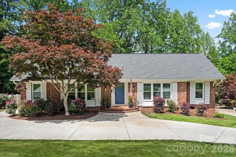3741 Riverbend Road active home in Beverly Woods, Charlotte, NC