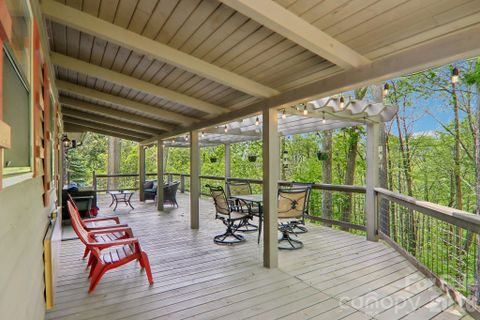 79 Chipmunk Lane sold home in Upper Woodlands, Maggie Valley, NC