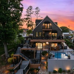 819 Hickory Point Drive