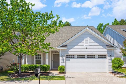 24522 Blue Heron Circle