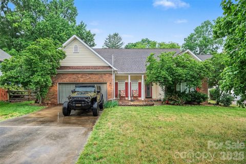 Homes in Devonshire, Charlotte