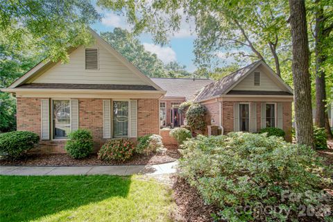 10801 Whitfield Ridge Drive pending home in Thornhill, Charlotte, NC