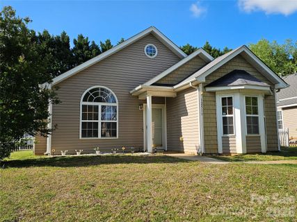 12519 Twelvetrees Lane active home in Shelton Ridge, Huntersville, NC