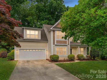 10333 Misty Moss Court pending home in Brighton Park, Mint Hill, NC