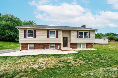 Homes in Eastwood, Hickory