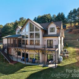 446 Green Meadows Drive