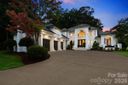 1337 Whispering Oaks Circle sold home in Matthews, SC