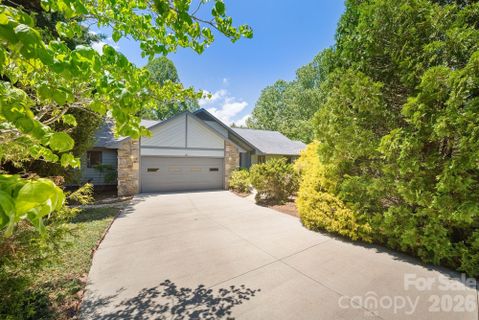 16 Zachary Ridge Road active home in Village Of Country Creek, Asheville, NC