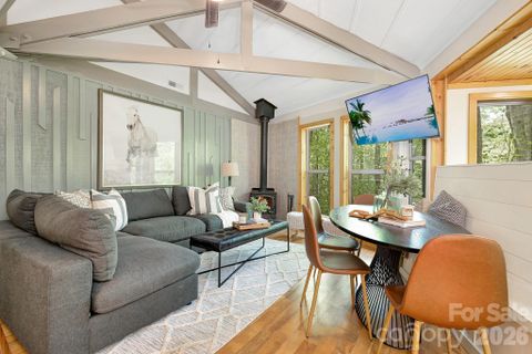125 Pond Creek Road sold home in Charter Hills, Beech Mountain, NC
