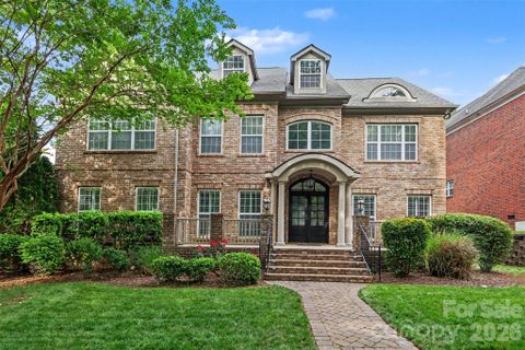 11215 Warfield Avenue pending home in Vermillion, Huntersville, NC